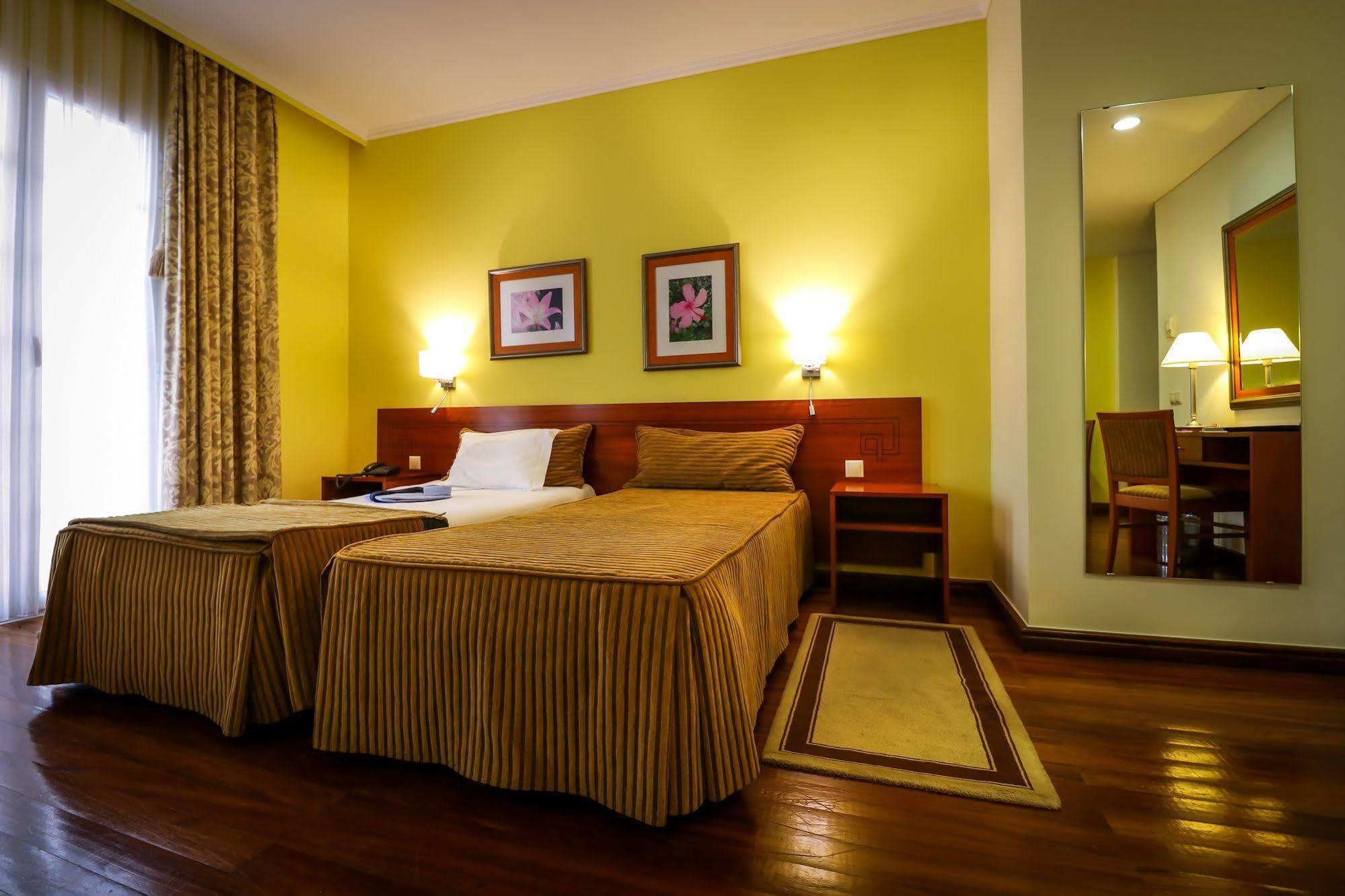 Hotel Camoes Ponta Delgada  Ngoại thất bức ảnh
